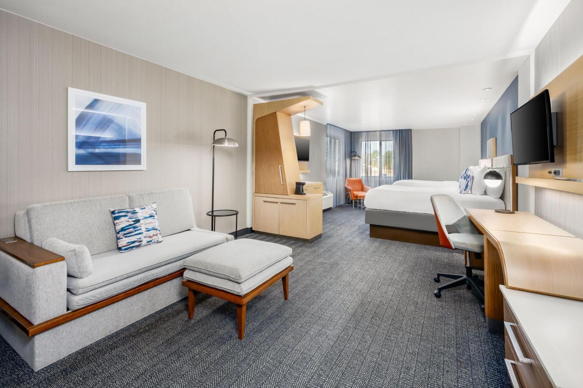 Courtyard By Marriott Columbus Phenix City Exterior foto